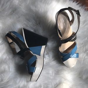Nine West strappy blue/black wedge heels size 10